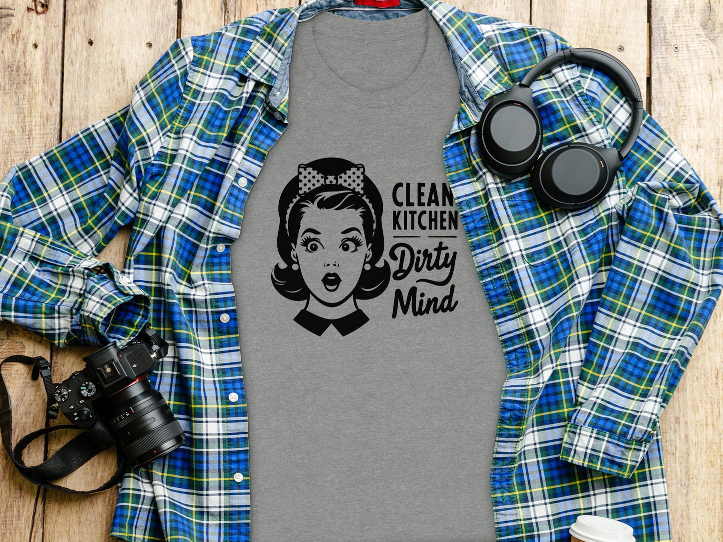 Clean Kitchen Dirty Mind Retro Woman Funny Graphic T-Shirt