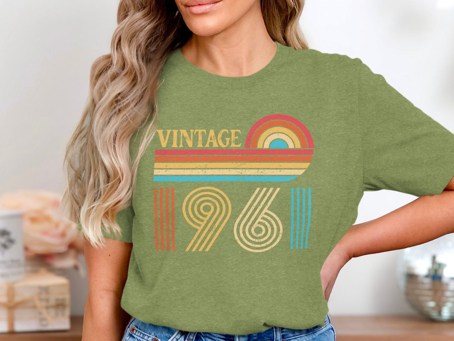 Retro Vintage Year 1961 Graphic Seventy First Birthday T-Shirt