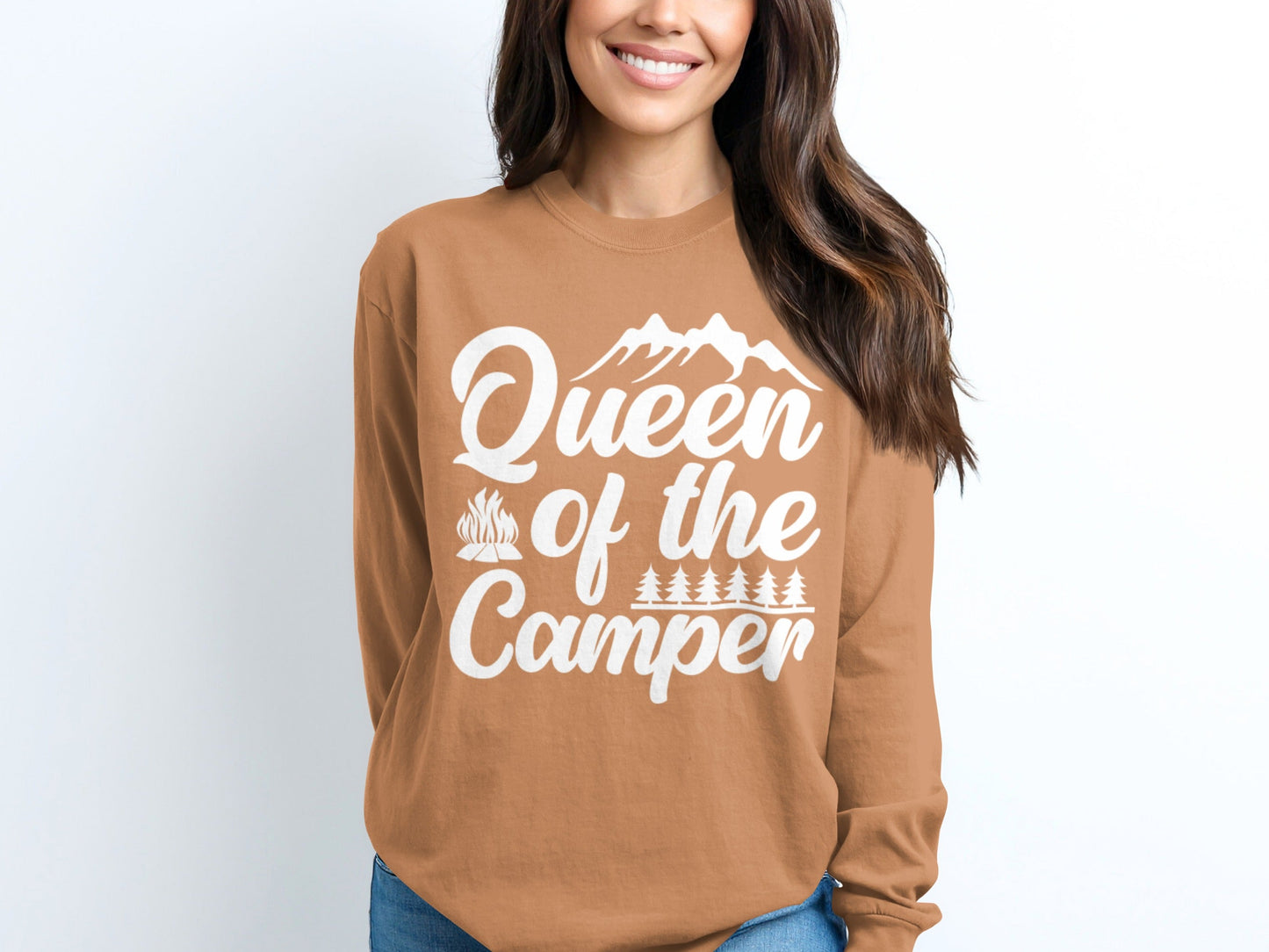 Queen of the Camper Great Outdoors Enthusiast Long Sleeve T-Shirt