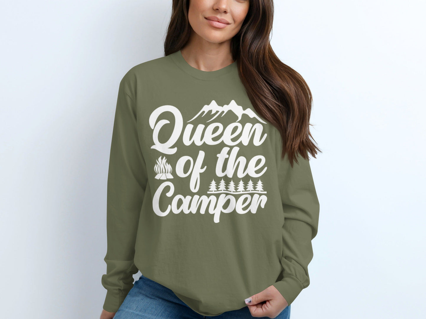 Queen of the Camper Great Outdoors Enthusiast Long Sleeve T-Shirt
