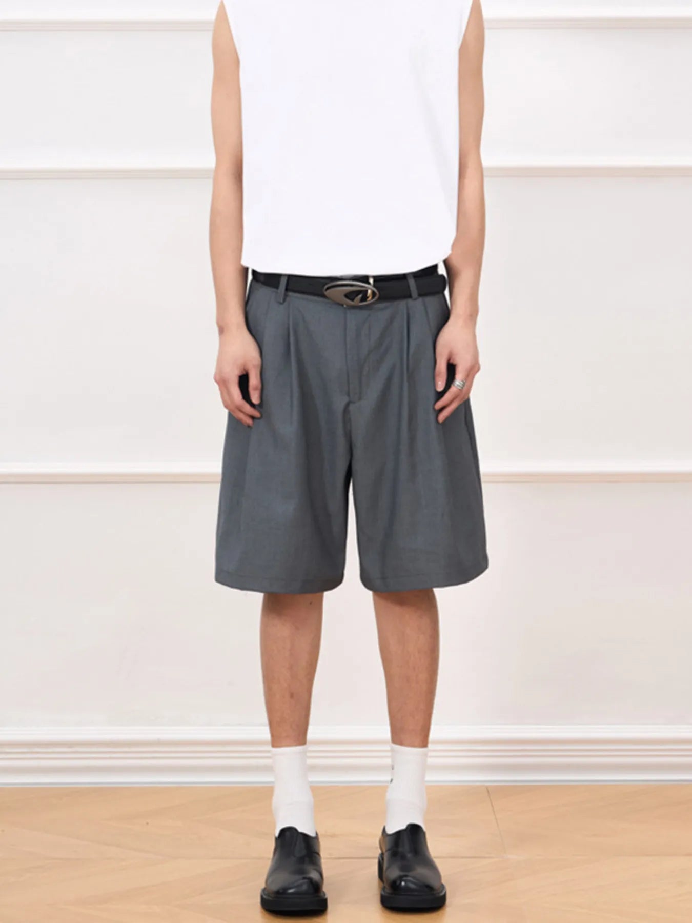 Men's Relaxed Fit Pleated Shorts