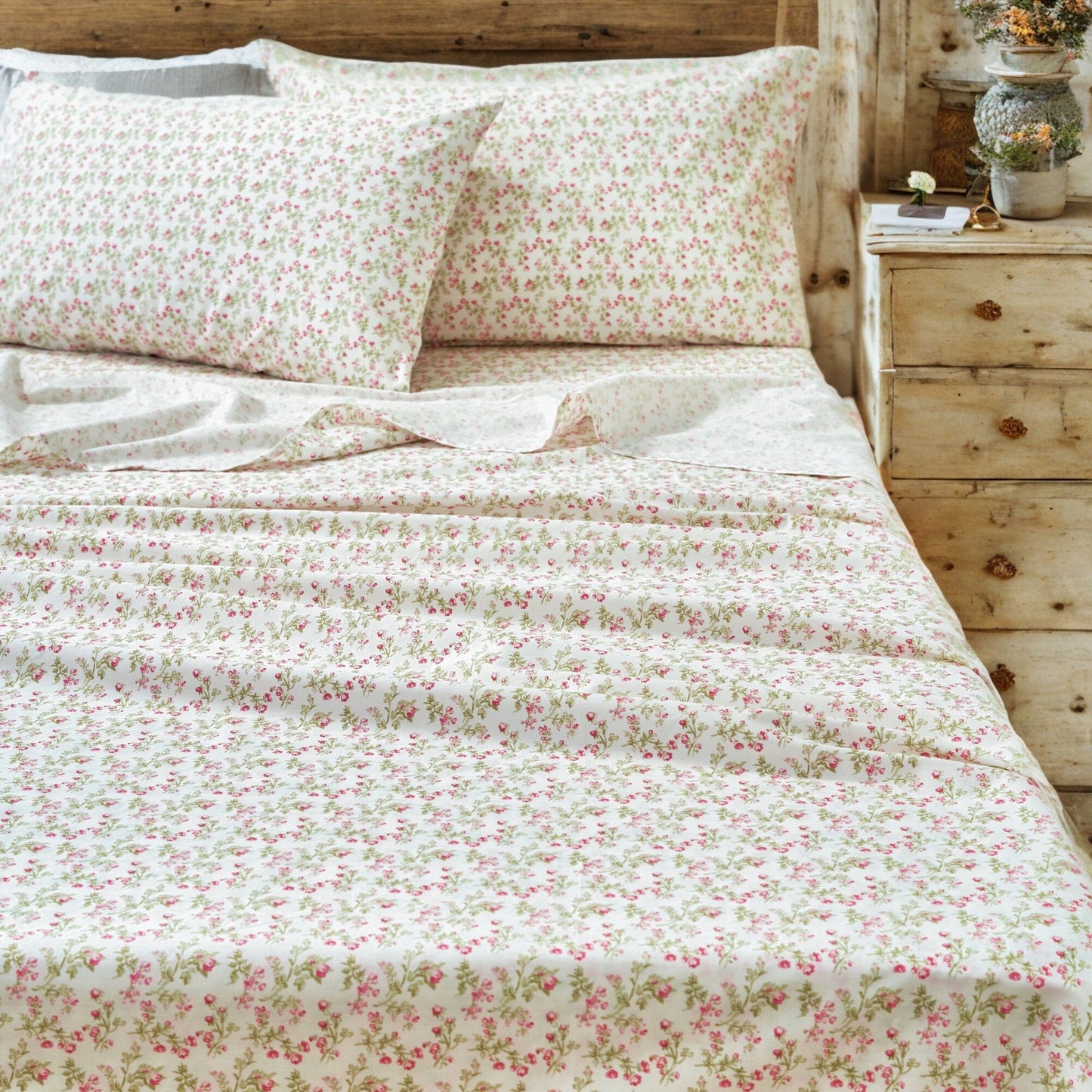 DaDa Bedding Collection Romantic Coquette Sheet Set - 100% Cotton [ Poplin Cotton ] Floral Fitted & Flat Sheets with Pillowcases - Deep Pocket Design - Soft, Breathable, Wrinkle-Resistant