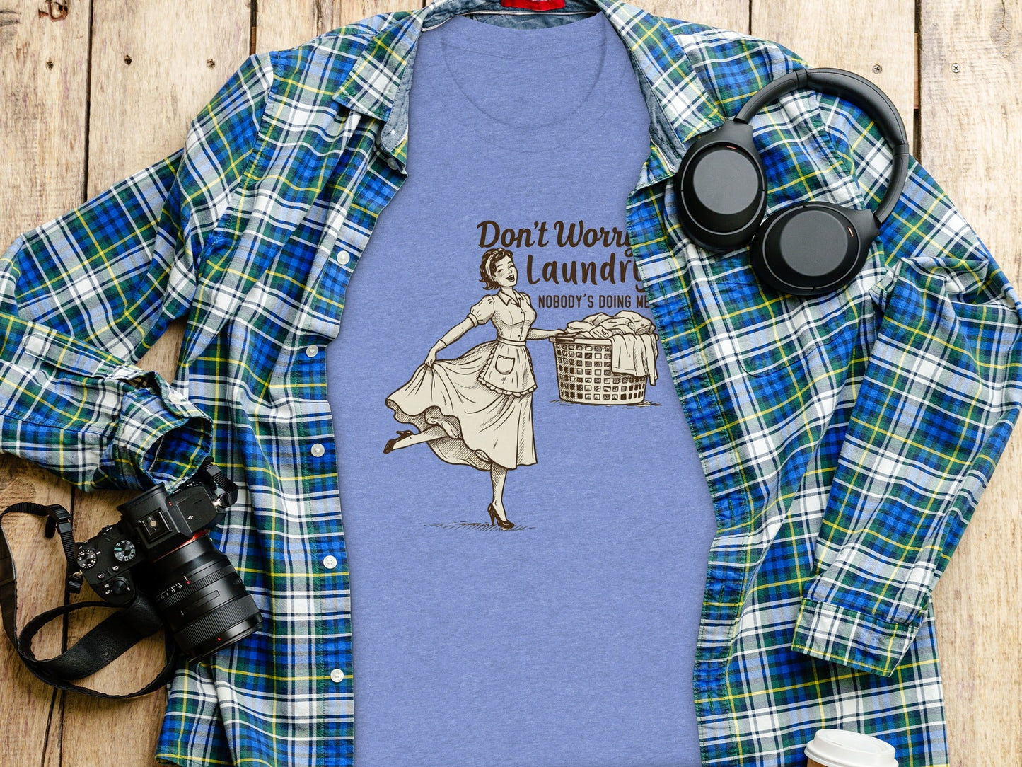 Don't Worry Laundry Nobody's Doing Me Graphic Design T-Shirt