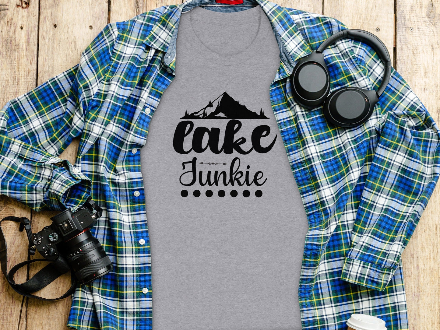Lake Junkie Nature Lover Mountain Graphic Adventure T-Shirt