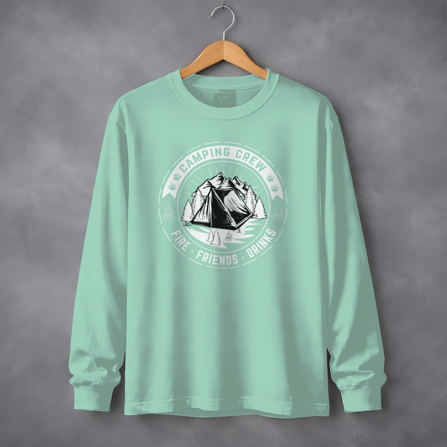 Camping Crew Fire Friends Drinks Design Long Sleeve T-Shirt