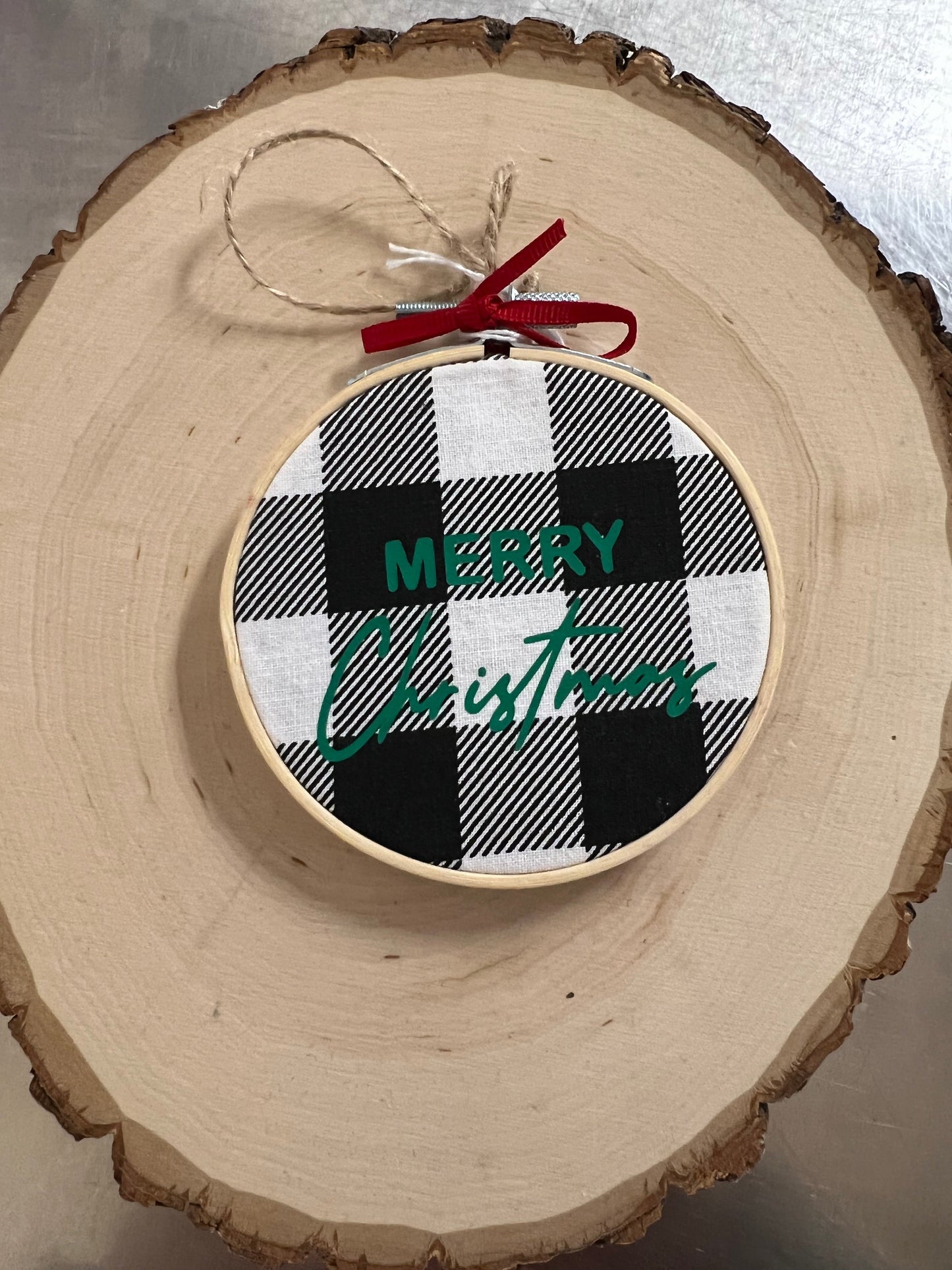 Hoop Ornament: Merry Christmas on White Plaid