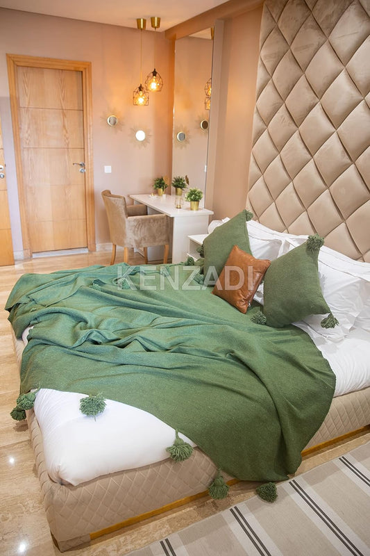 KENZADI Moroccan Handmade Pompom Blanket, Throw Blanket, Pom Pom Blanket, Boho Blanket, Bed Cover, Warm Blanket, Cozy Blanket (Green with pom Green, King (U.S. Standard))