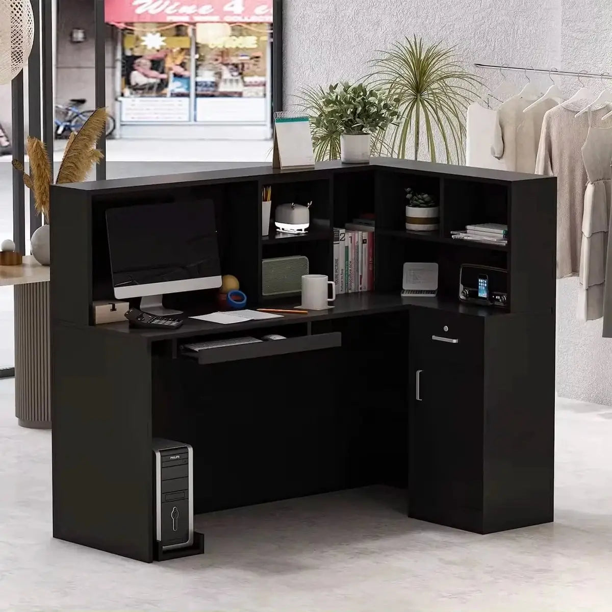 Natalia · Greeter Station