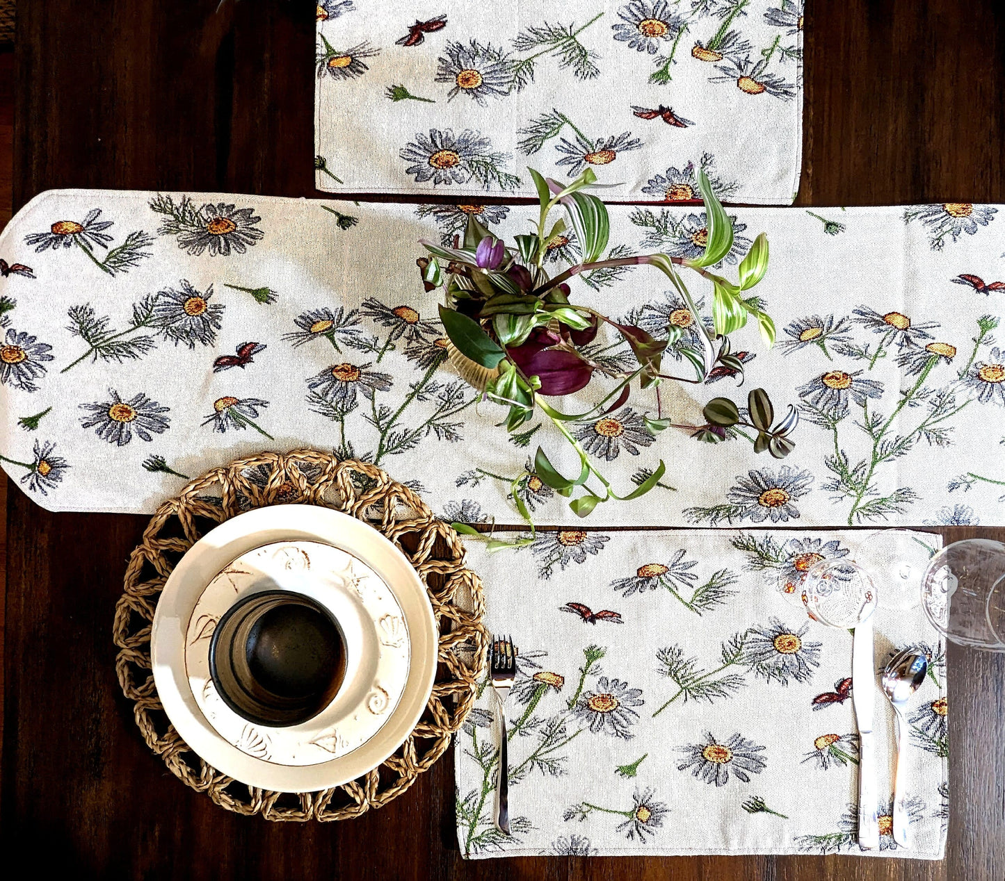 Tache Floral Yellow Daisies Ladybugs Ivory Woven Tapestry Table Runner (18114)